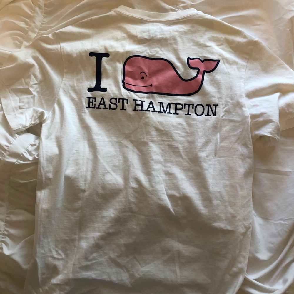 vineyard vines east hampton tee